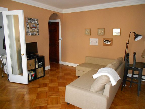 4th image of 2052 N Lincoln Park W APT 511