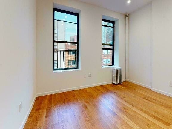 5th image of 314 E 91st St #5F