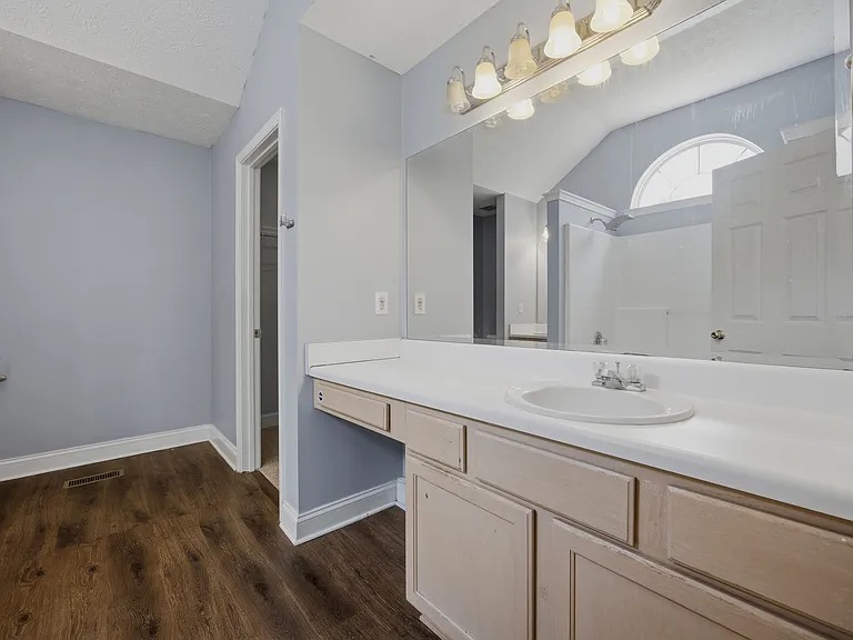 5054 Lancashire Ct — Photo 21