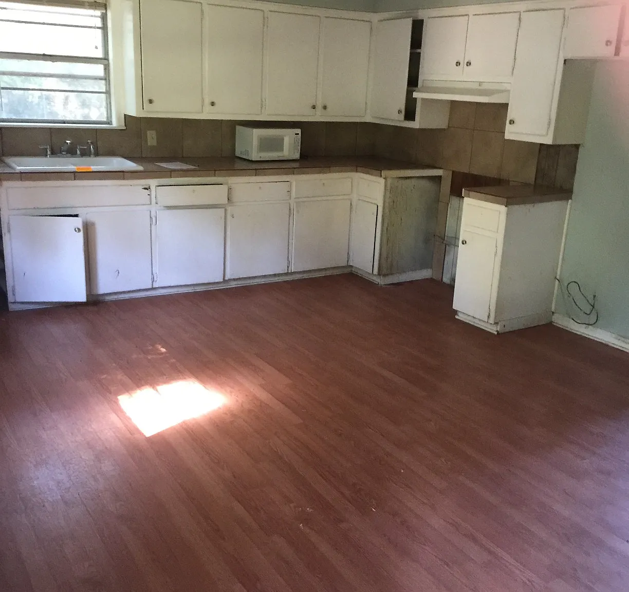 110 Perry ST - 1 — Photo 2