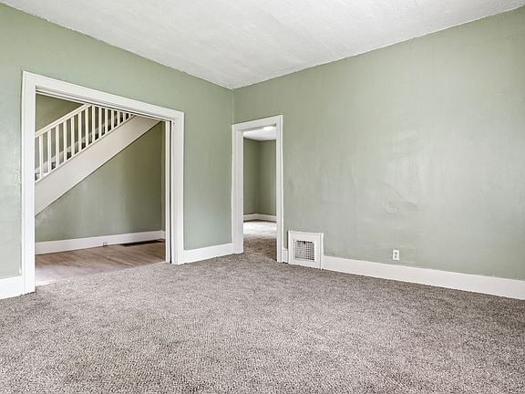3rd image of 511 Edgewood Ave