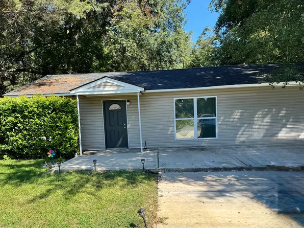 106 Yates Dr, Warner Robins, GA 31093