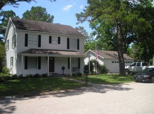 114 W Church St, Edna, TX 77957