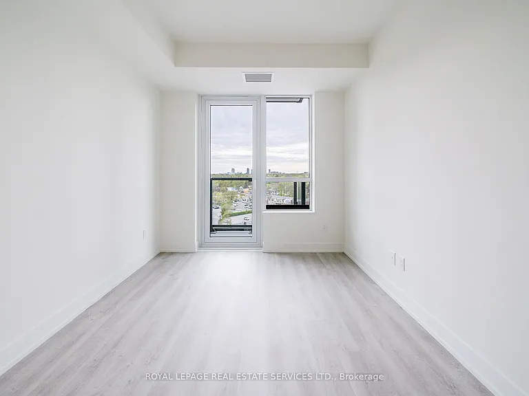 60 Central Park Dr #1207 — Photo 14