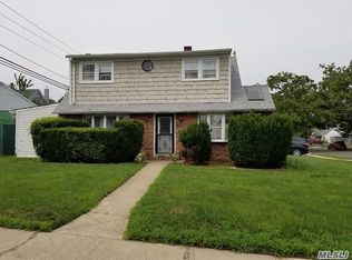 51 Church Rd, Levittown, NY 11756