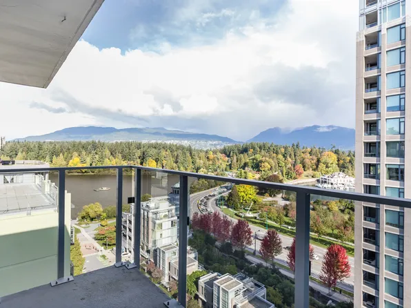 1920 Alberni St, Vancouver, BC