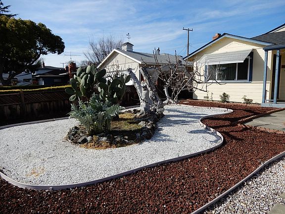 2nd image of 3479 Cabrillo Ave
