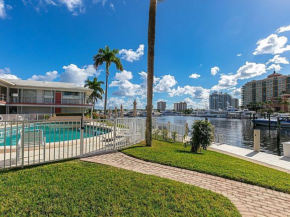 4th image of 2700 Yacht Club Blvd APT 6A