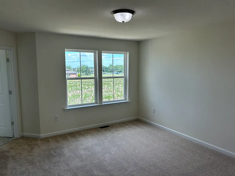 752 Rosler Way — Photo 11