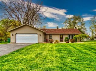 2595 E Oak Ln, Warsaw, IN 46582