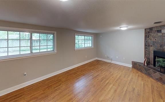 4th image of 3666 Brookwood Dr