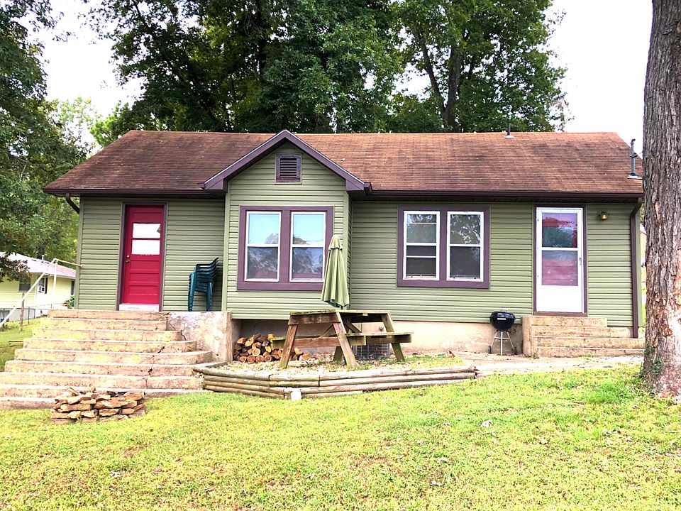 1st image of 231 Lake St