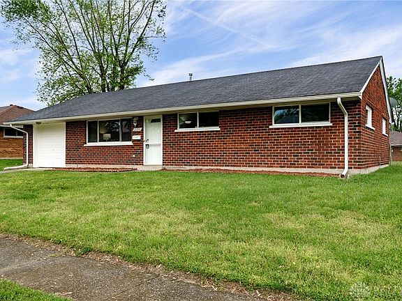 2nd image of 2194 Lynpark Ave