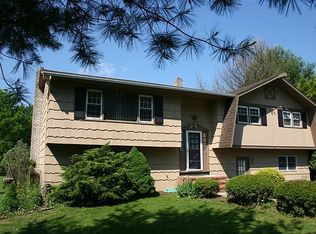 89 Pleasant Run Rd, Flemington, NJ 08822