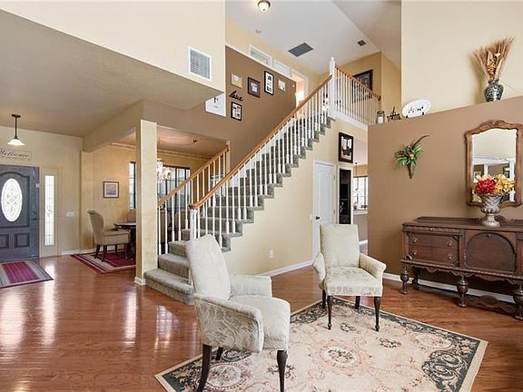 5th image of 6010 Williamsburg Way