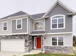 4002 Crown Dr, Valparaiso, IN