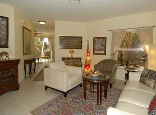 821 NW 170th Ter, Pembroke Pines, FL 33028