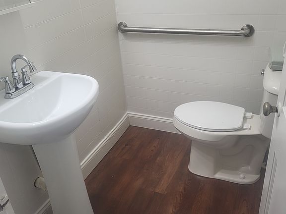 4th image of 630 7th St #630