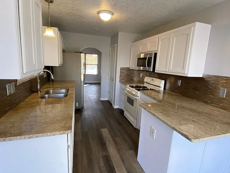 5419 White Reserve Ave SW — Photo 6