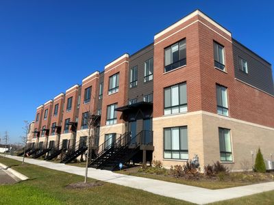 1285 Lakepointe Dr, Schaumburg, IL, 60173