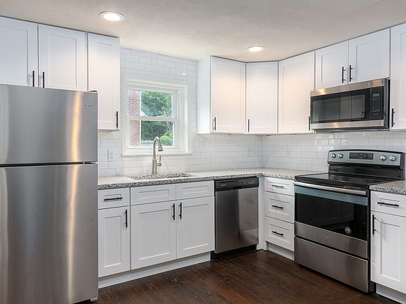 5th image of 9546 Edmund Ave