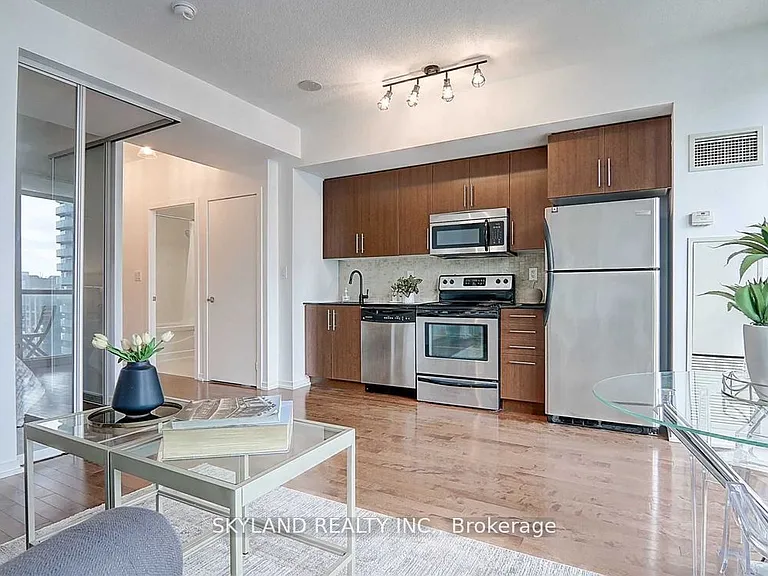 65 Bremner Blvd #3004 — Photo 7