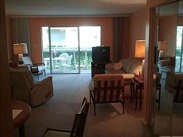 5th image of 80 Venetian Dr #106