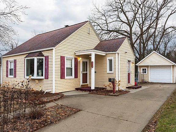 2nd image of 1309 Collegewood Dr