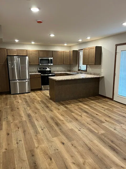 2 bed, 1.5 bath, $1,725 — Photo 3