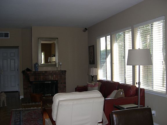 4th image of 2312 Solway Ct