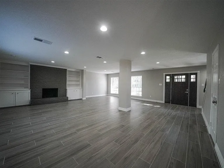 7818 Beaufort Dr — Photo 10