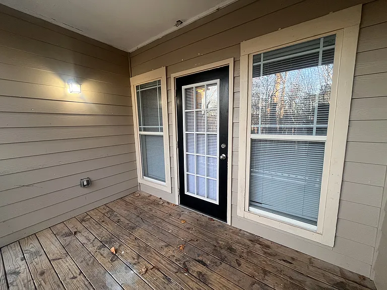 Wesley Kensington Apartments at Stonecrest — Photo 572