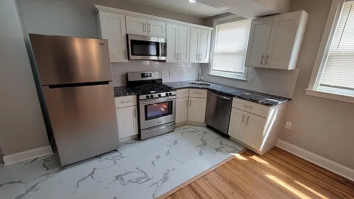 1834 Glenifer St Photo 1