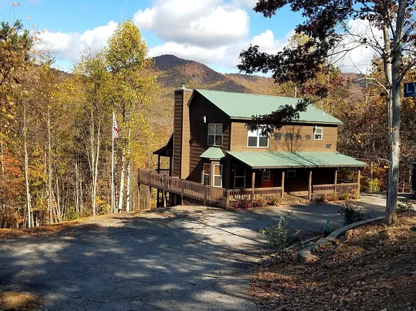 18 Lynnmarie Dr, Blairsville, GA 30512