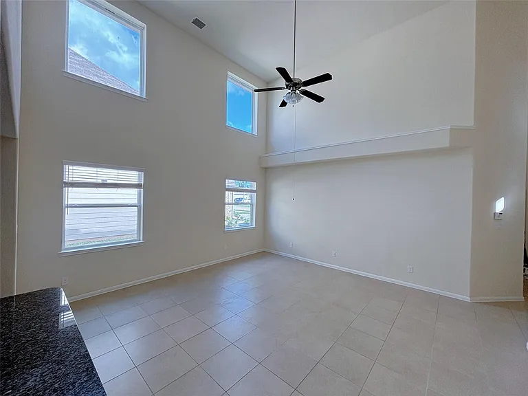 6034 Prince Place Dr — Photo 2