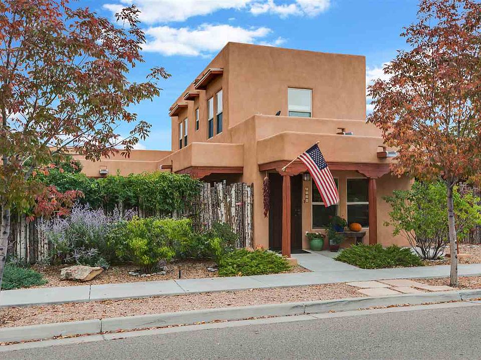 1st image of 4720 Vista Del Sol