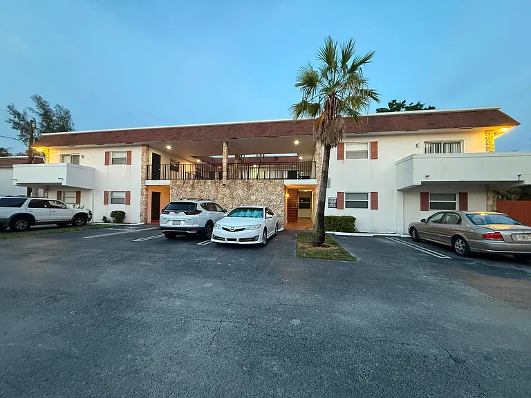 313 SW 1st Ct #L-3 — Photo 19