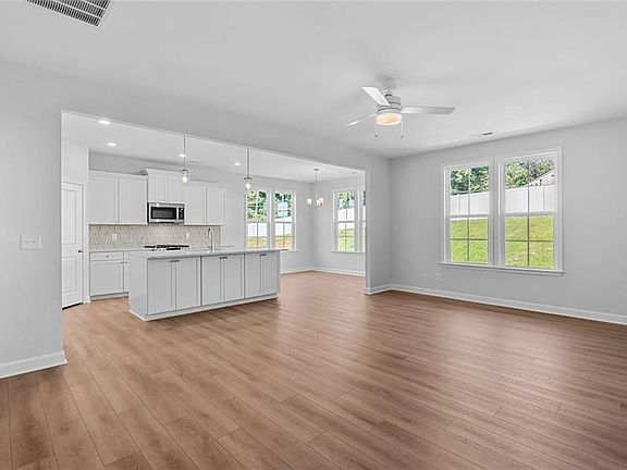 7th image of this home