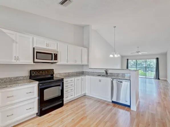 1122 Keystone Drive N #D, Jupiter, FL 33458