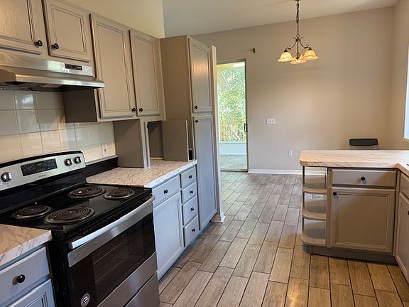4th image of 4291 Shadow Creek Cir