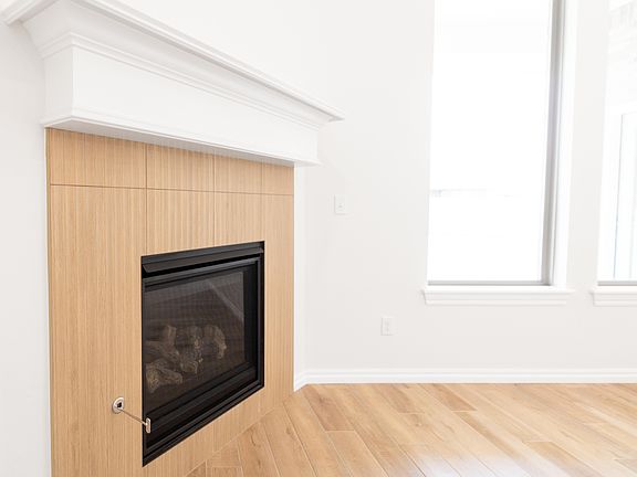 3rd image of 13033 NE 8th St