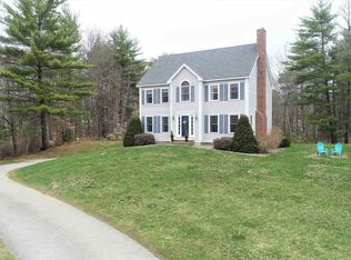 8 Washington Way, Kingston, NH 03848