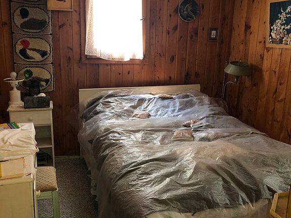 5th image of 886 E Huron Dr