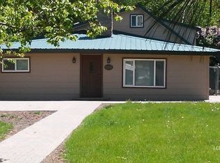 737 S I St, Lakeview, OR 97630
