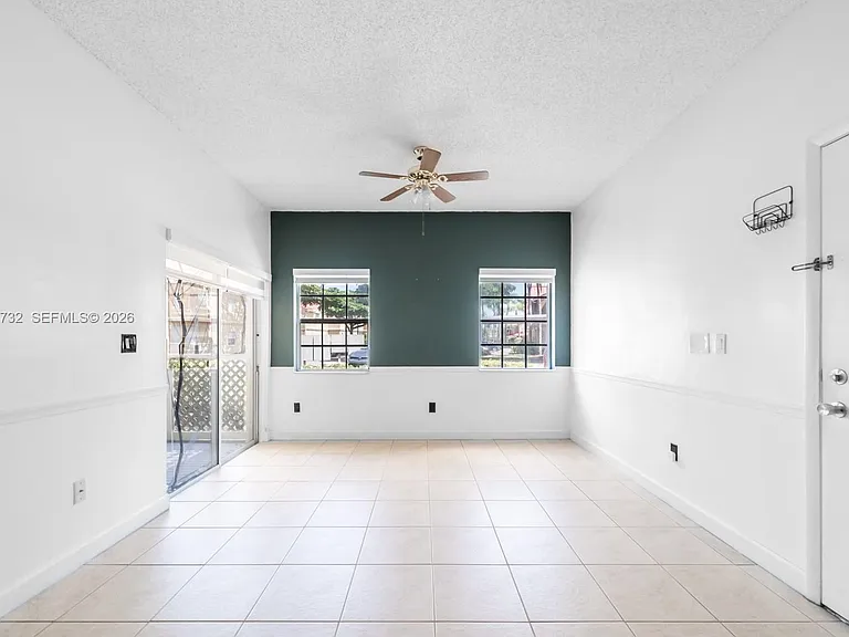 18308 NW 68th Ave #B — Photo 6