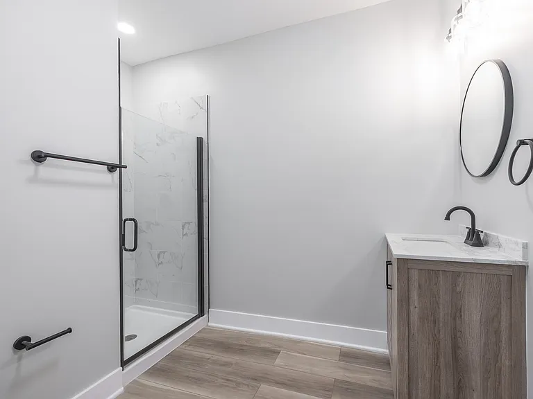 6148 N Francisco Ave — Photo 32