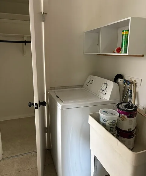 211 N Moss St — Photo 4