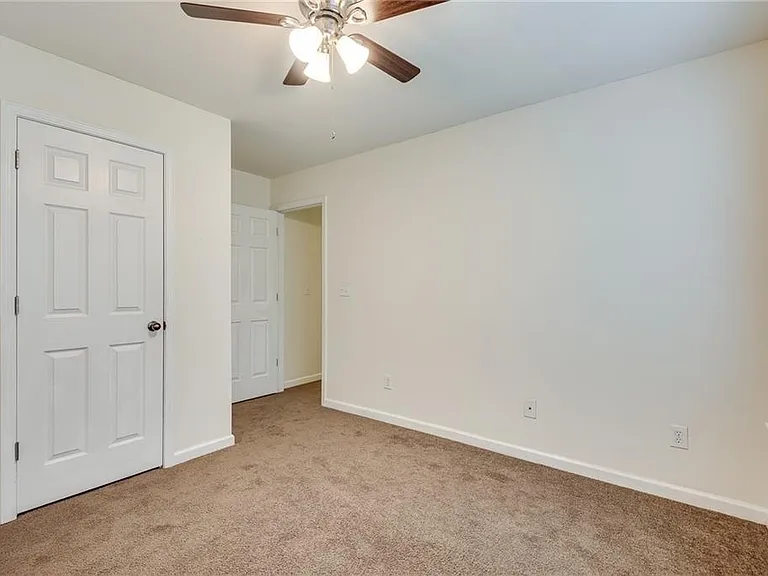 1684 Northgate Mill Dr — Photo 25
