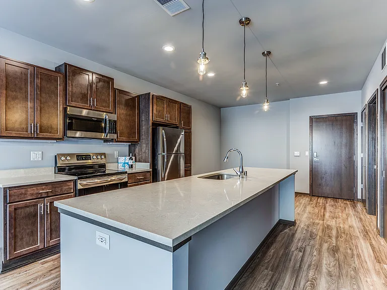 Clearpoint Apartments — Photo 6