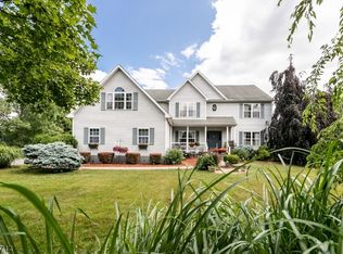 12 Southdown Dr, Lafayette, NJ 07848